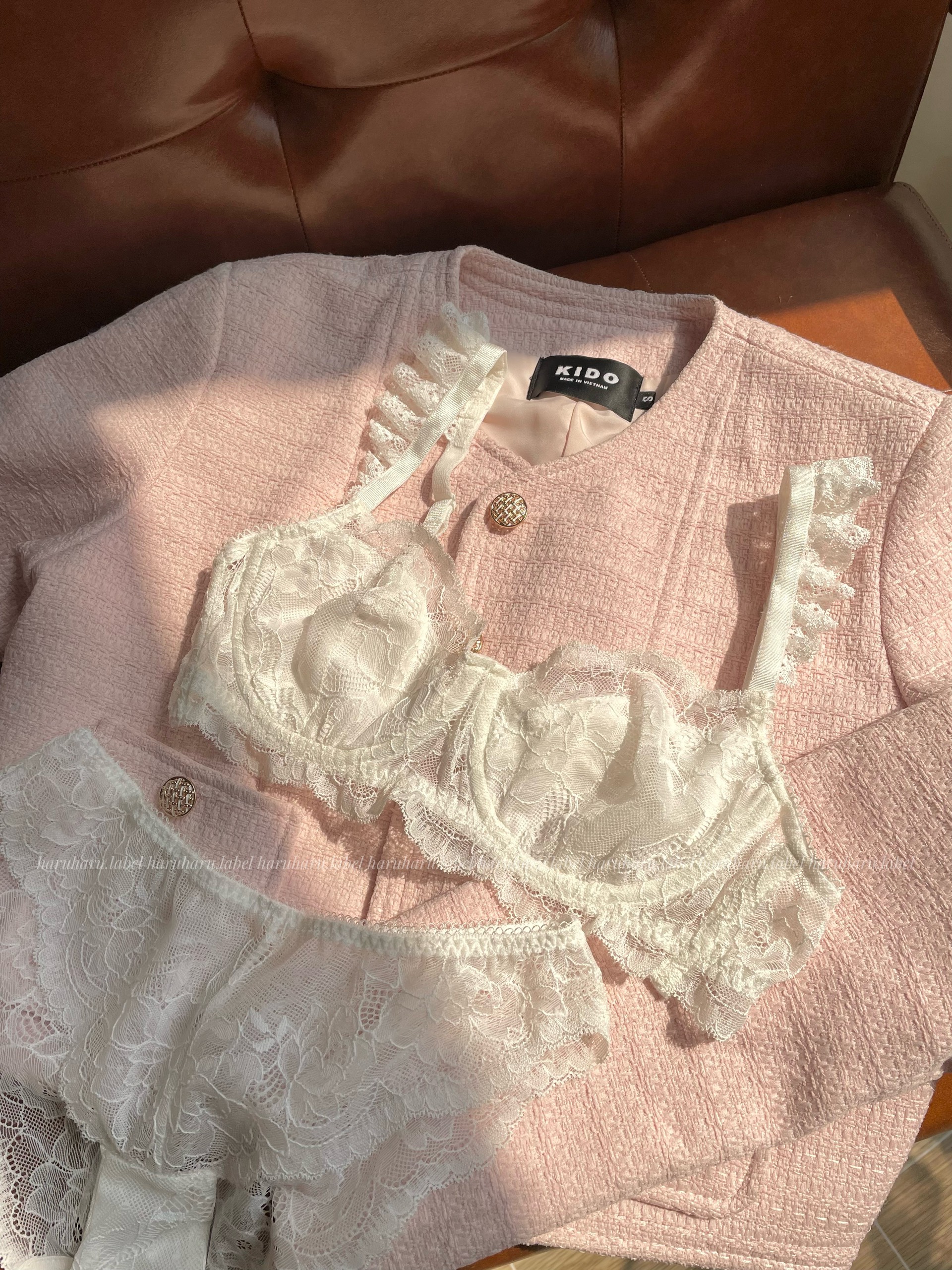 Jane - Bra có gọng trắng